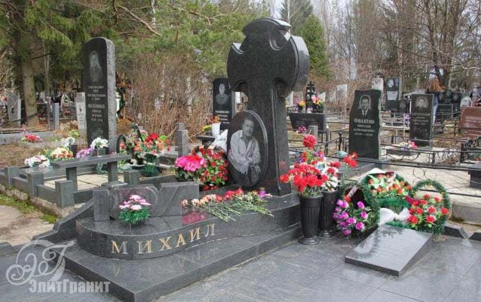 памятник Михаилу Круг